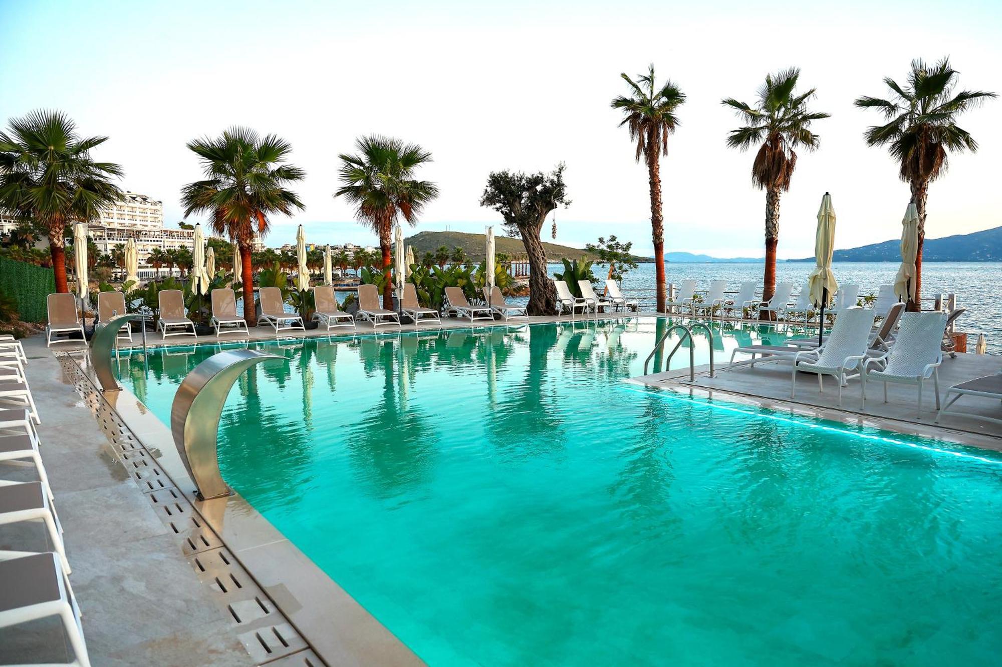Joelle Premium Hotel Sarandë 외부 사진